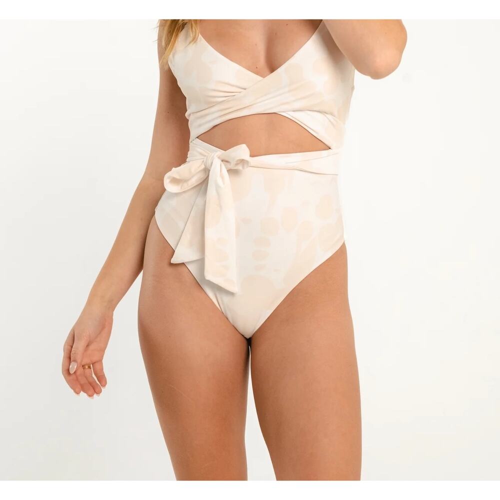 CITRINE Women's Amelia One-Piece Swimsuit In Dark Coral Sz L NWT - Picture 8 of 9
